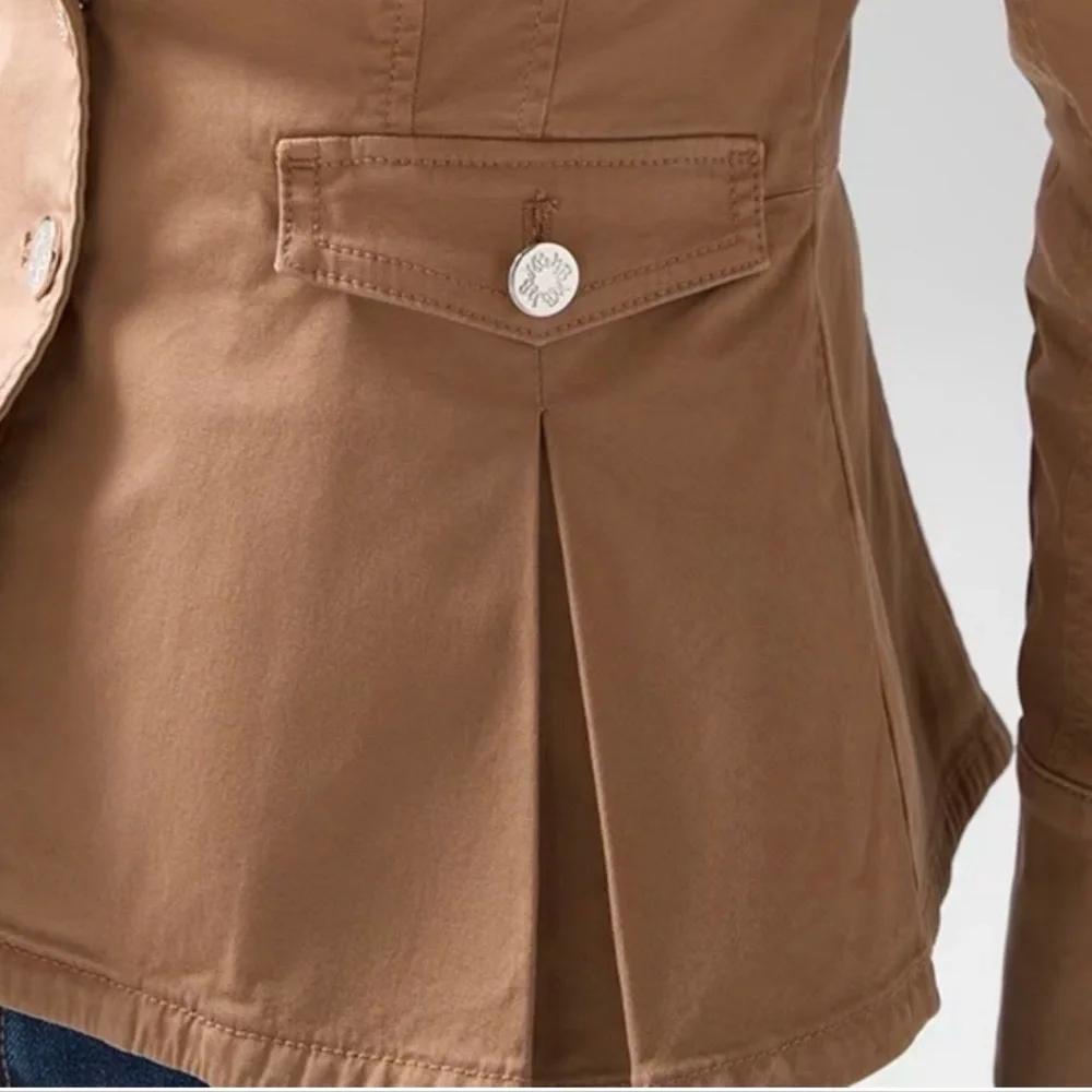 White House Black Market Pret Blazerette - Picture 5 of 10